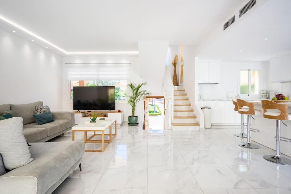 Puerto Banus Condes De Iza Marbella